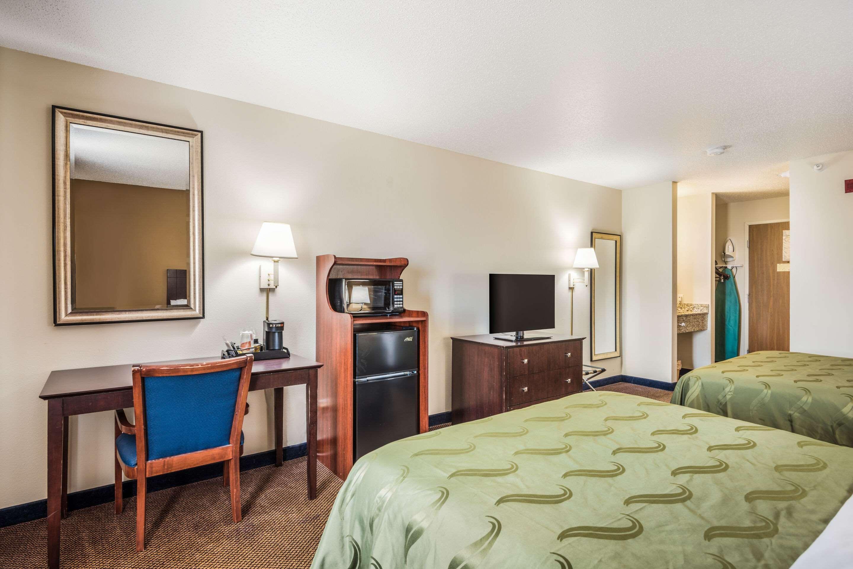 Quality Inn & Suites Eldridge Davenport North Exterior foto